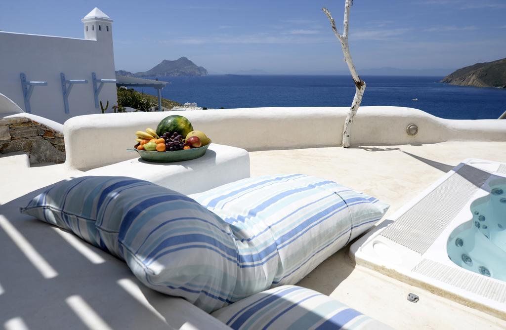 The Big Blue Hotel Ormos Aigialis Exterior foto